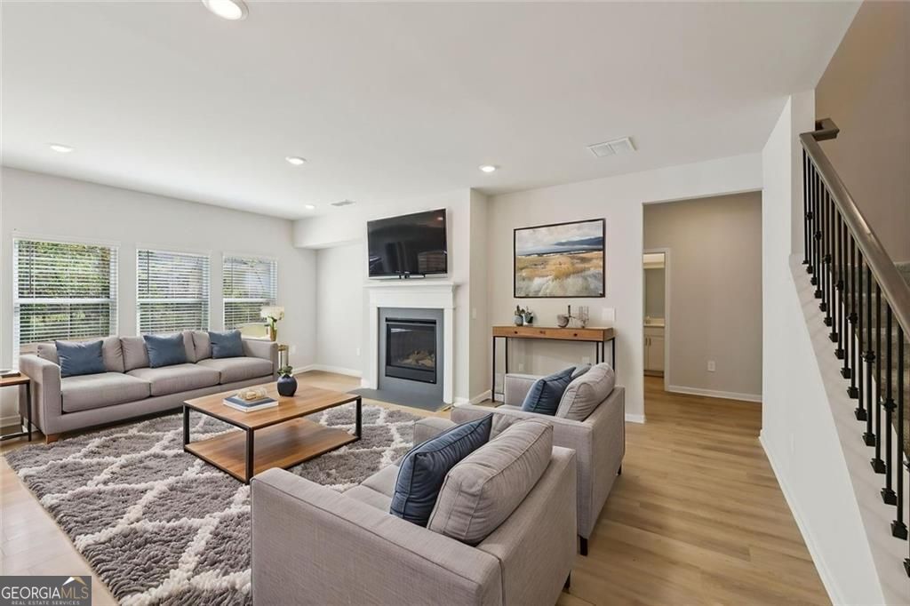 2374 Martin Spring Bend