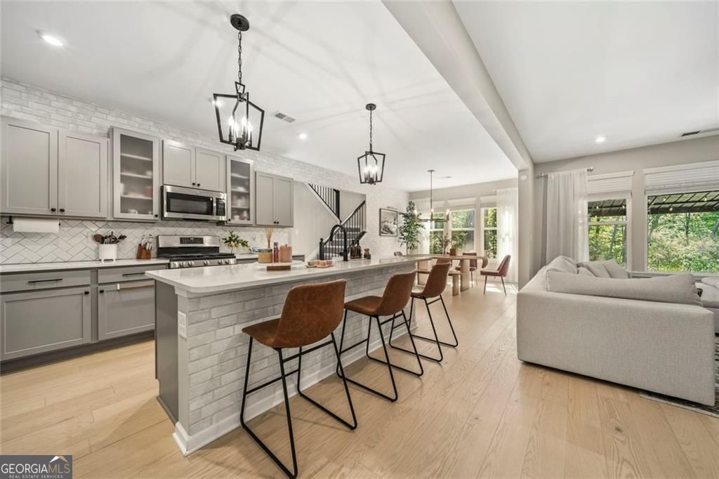 1547 Liberty Park Drive