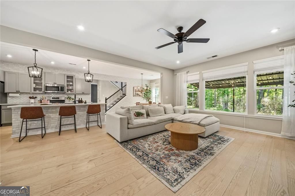 1547 Liberty Park Drive