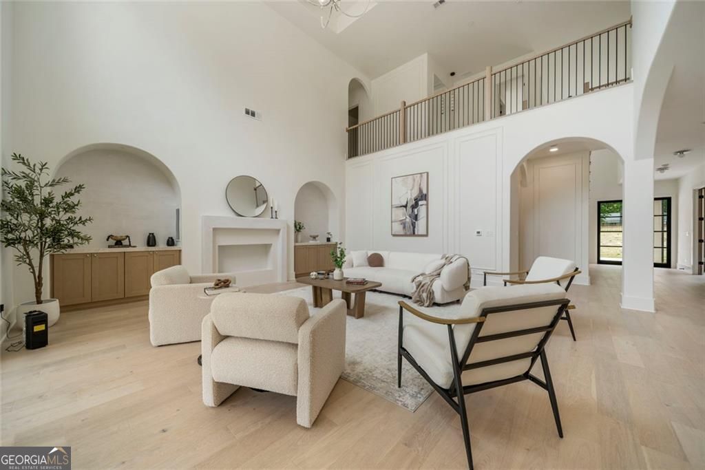 210 Simonton Road SW