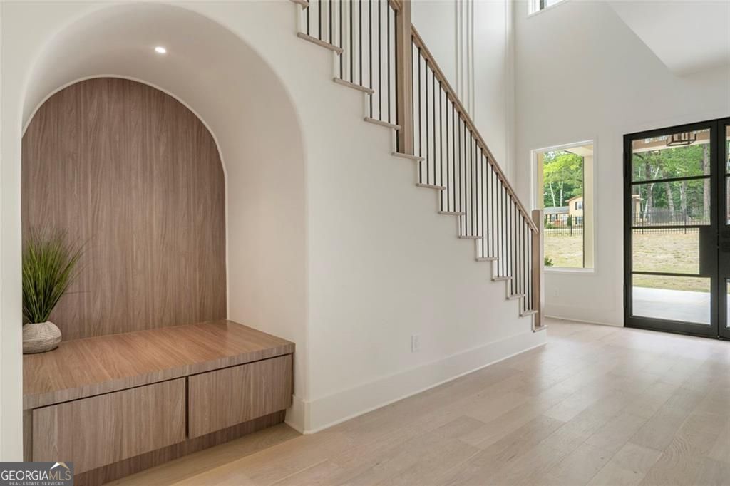 210 Simonton Road SW