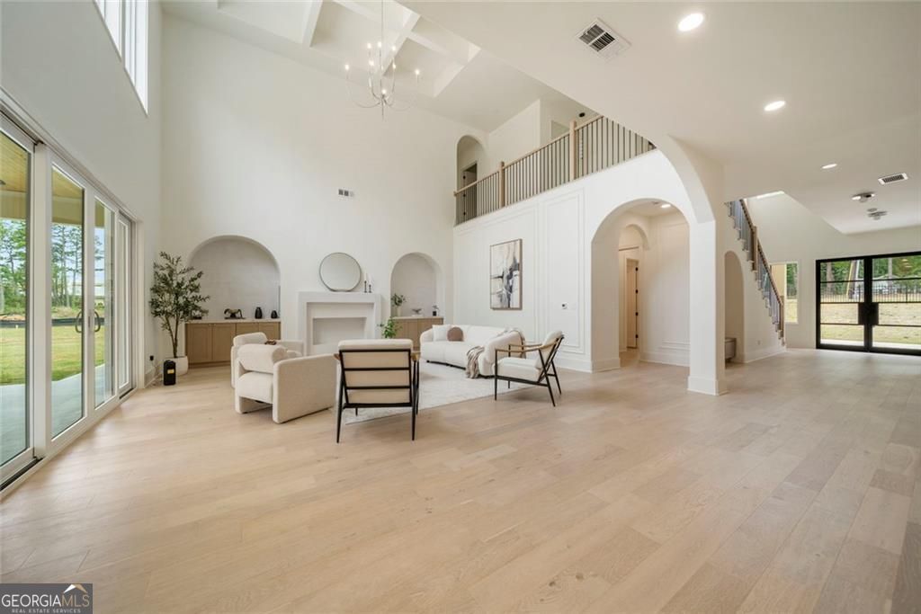210 Simonton Road SW
