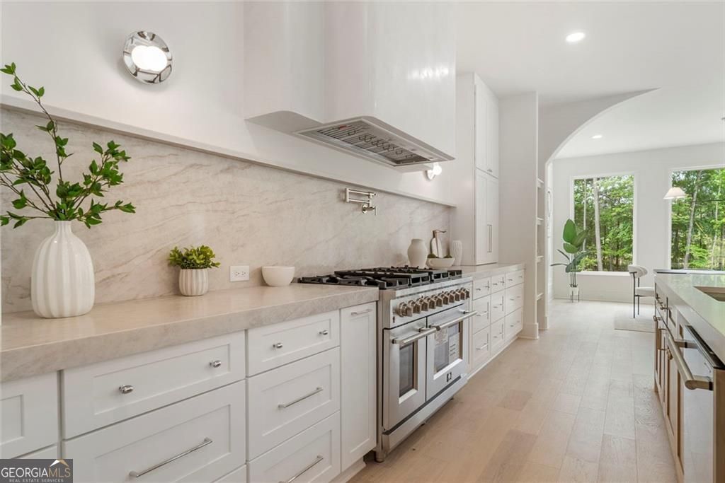 210 Simonton Road SW