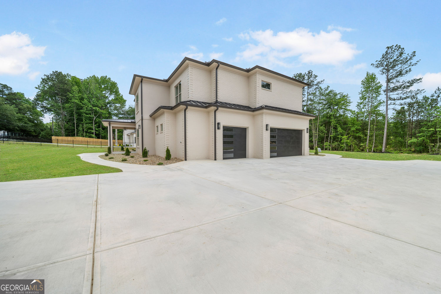 210 Simonton Road SW