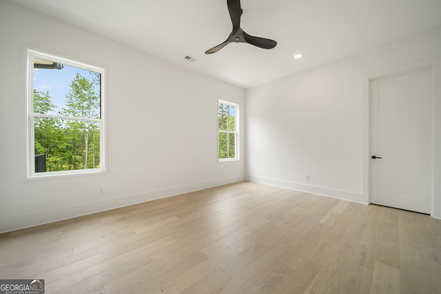 210 Simonton Road SW