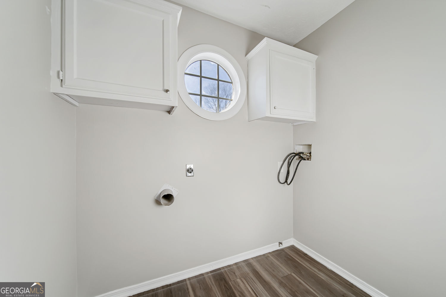 1069 Ashwood Circle