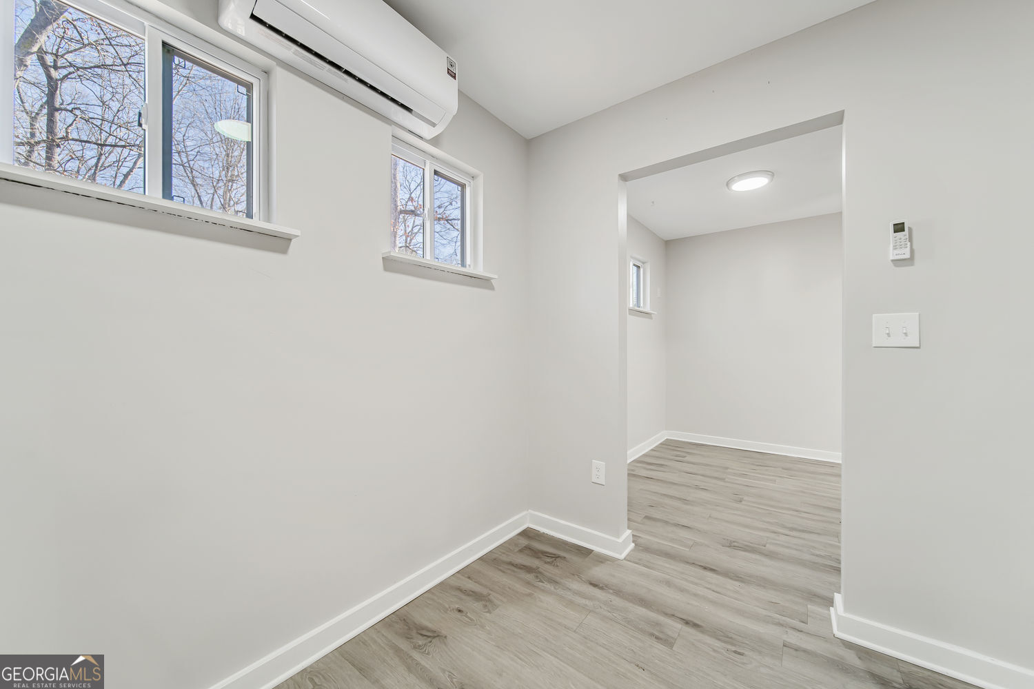 1069 Ashwood Circle