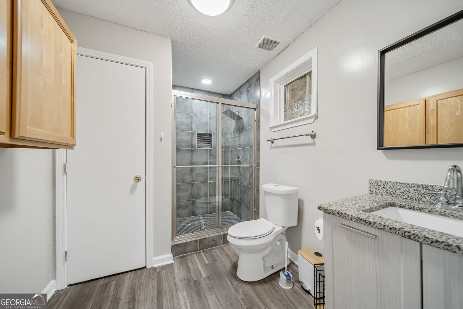 1069 Ashwood Circle