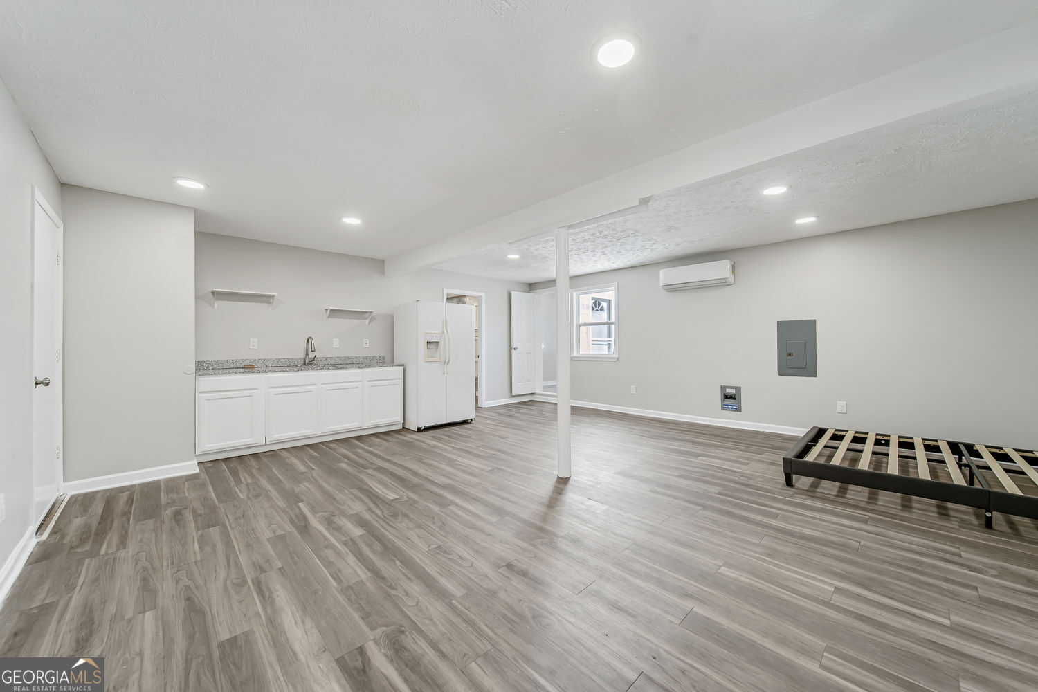 1069 Ashwood Circle