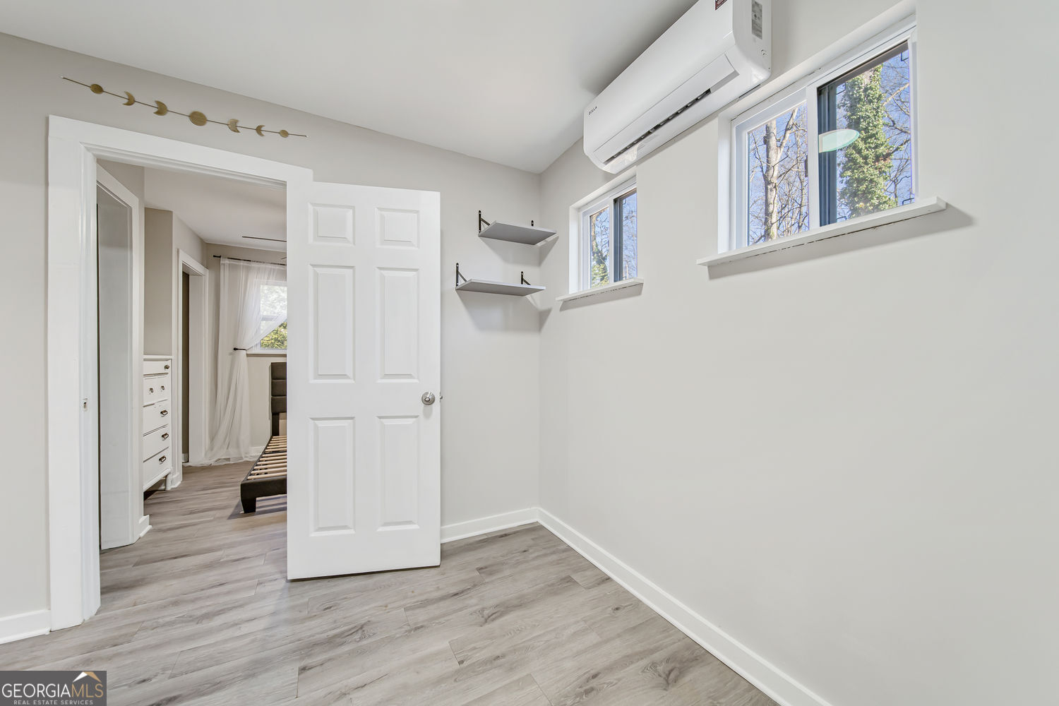 1069 Ashwood Circle