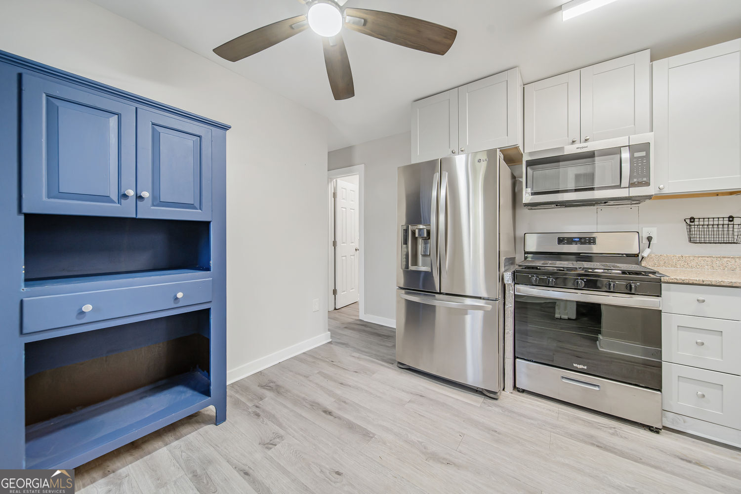 1069 Ashwood Circle