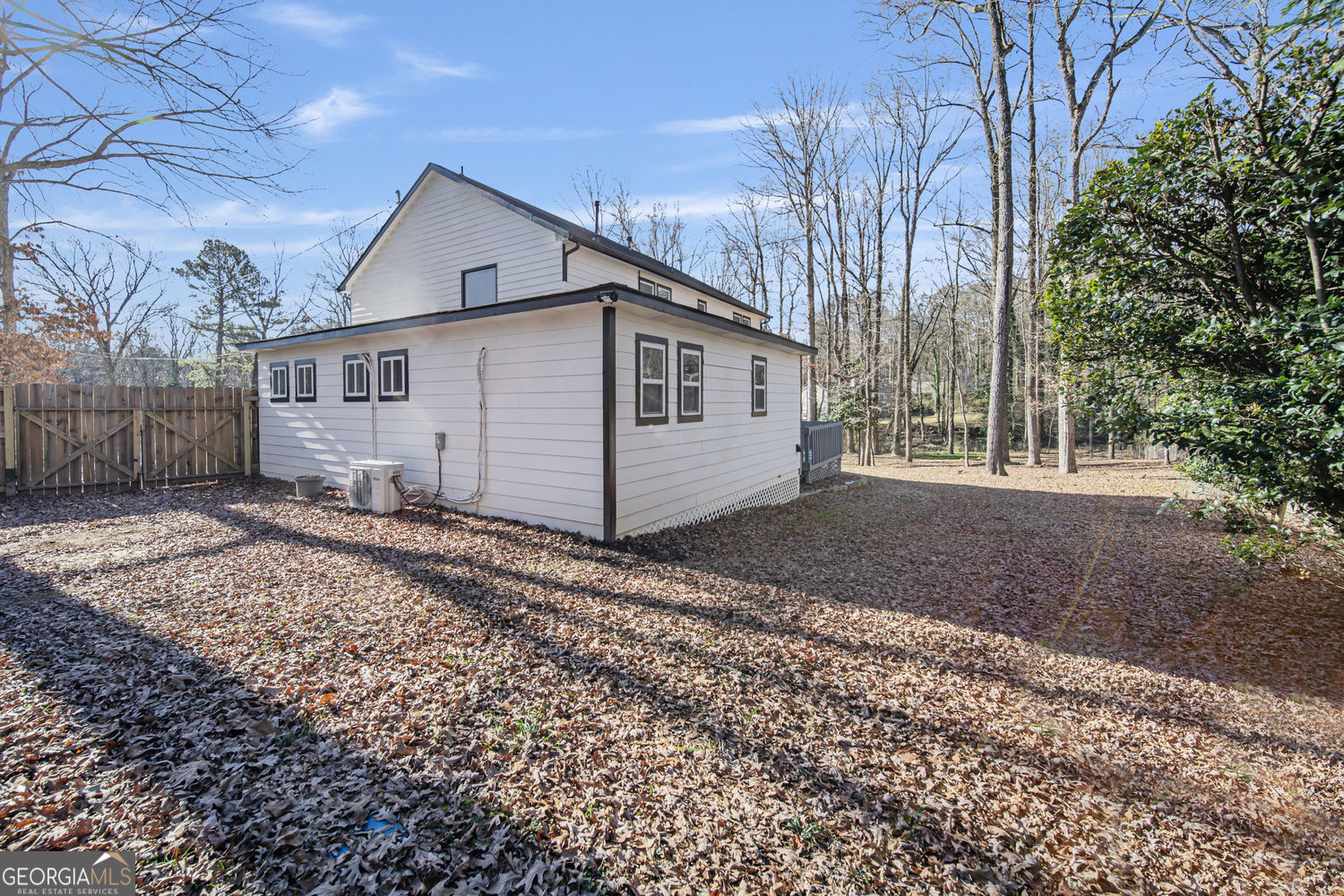 1069 Ashwood Circle
