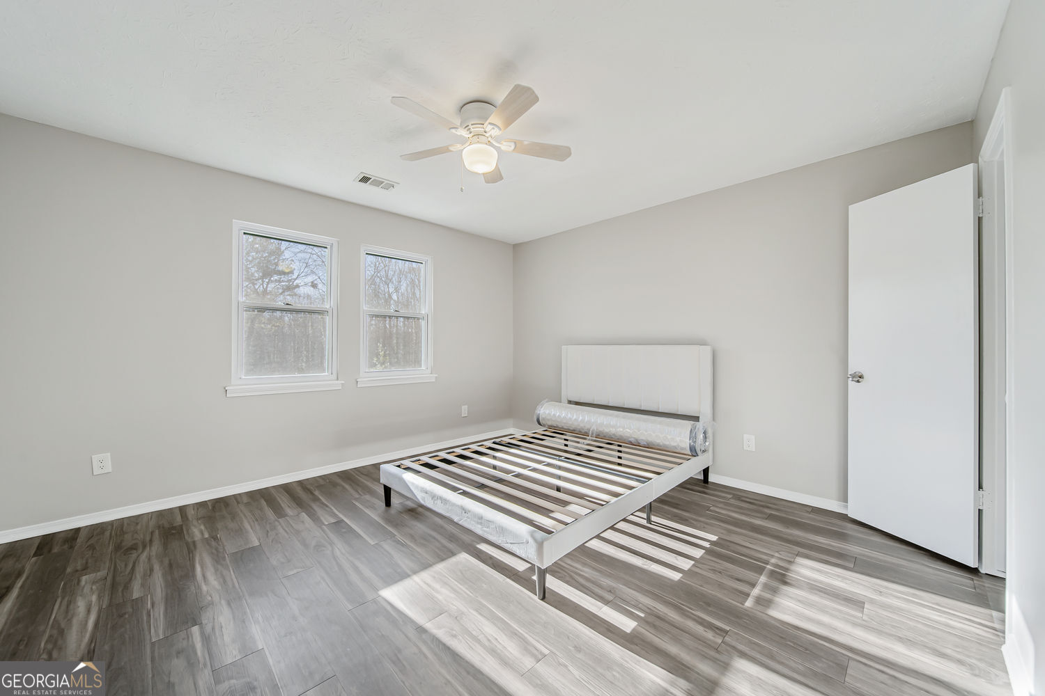 1069 Ashwood Circle