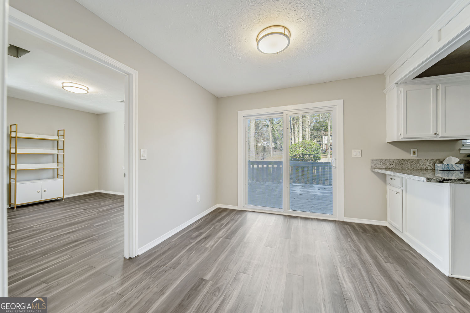 1069 Ashwood Circle