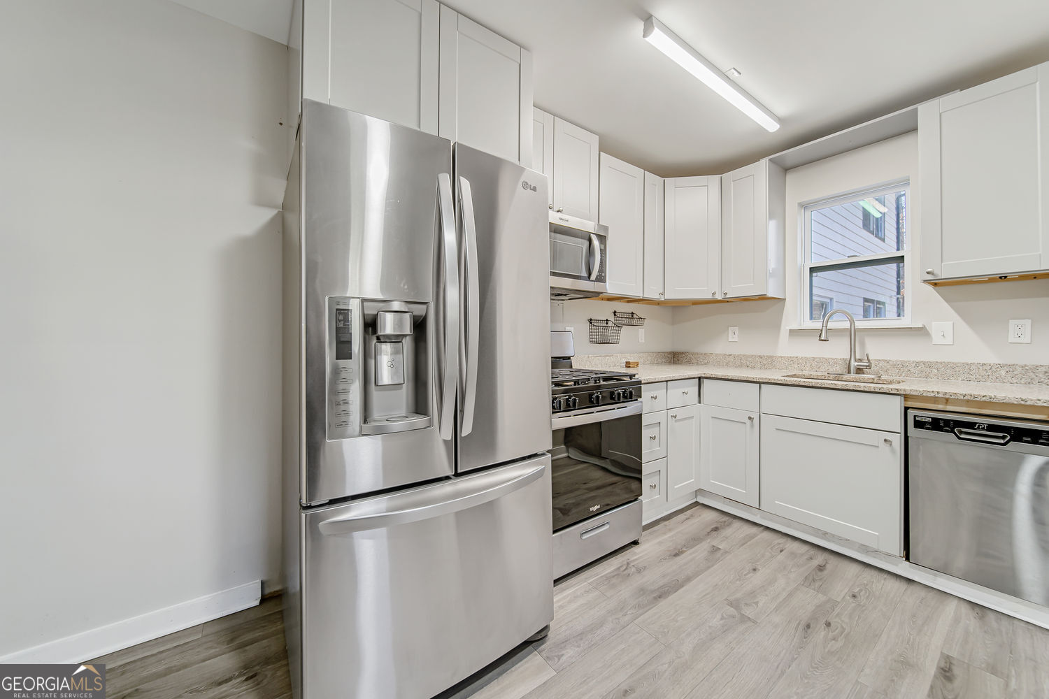 1069 Ashwood Circle