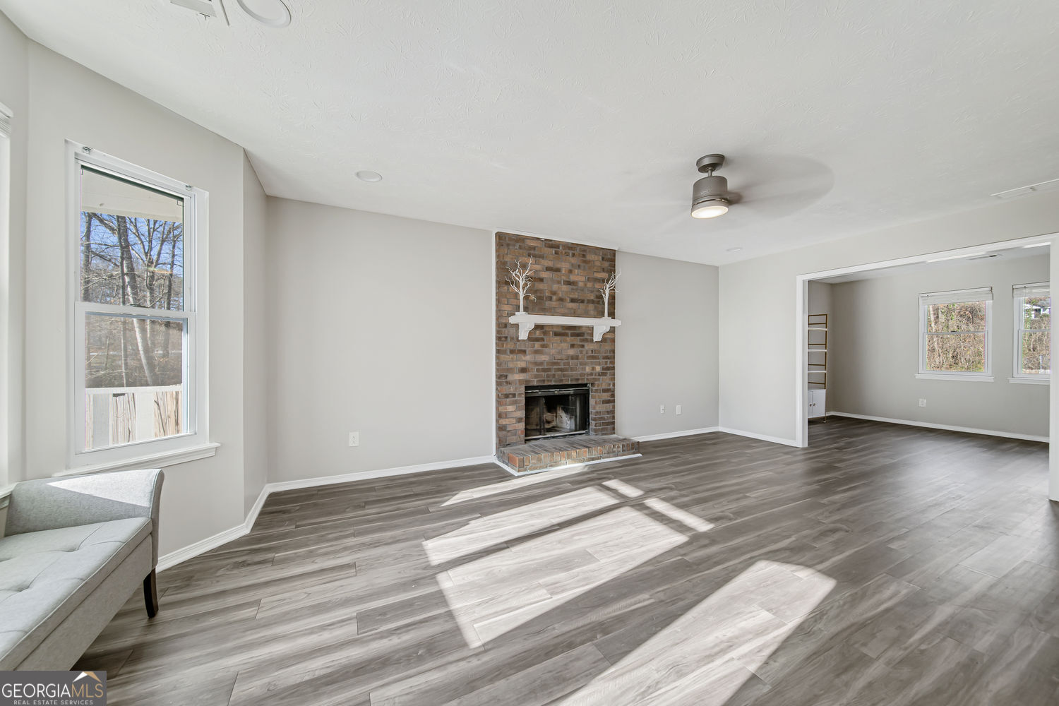 1069 Ashwood Circle