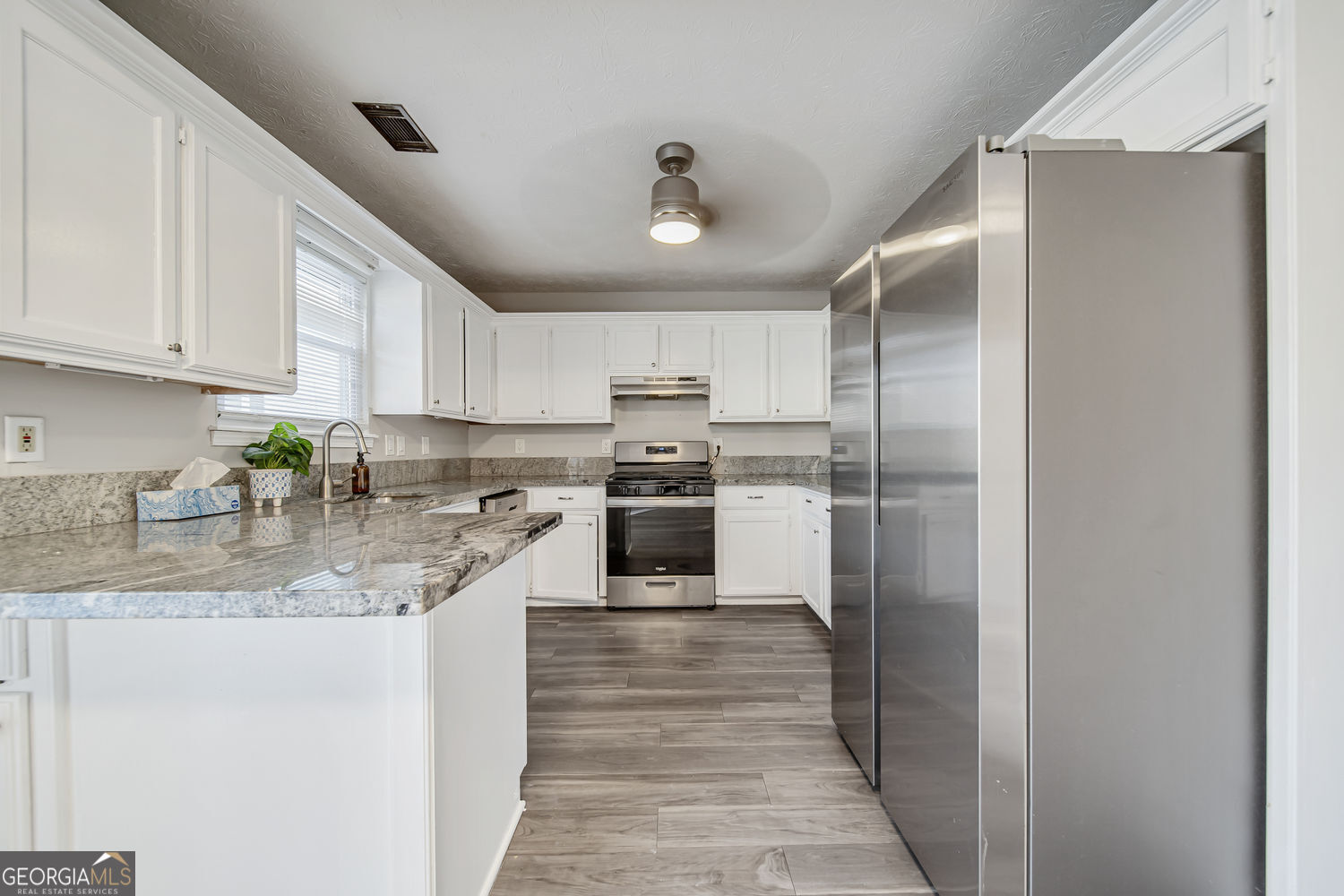 1069 Ashwood Circle