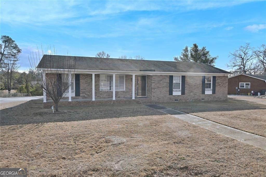 306 Skylark Road