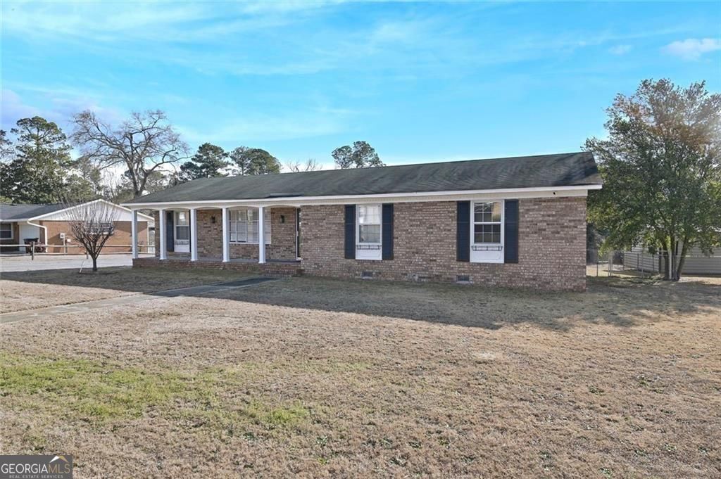 306 Skylark Road