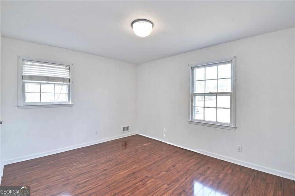 306 Skylark Road