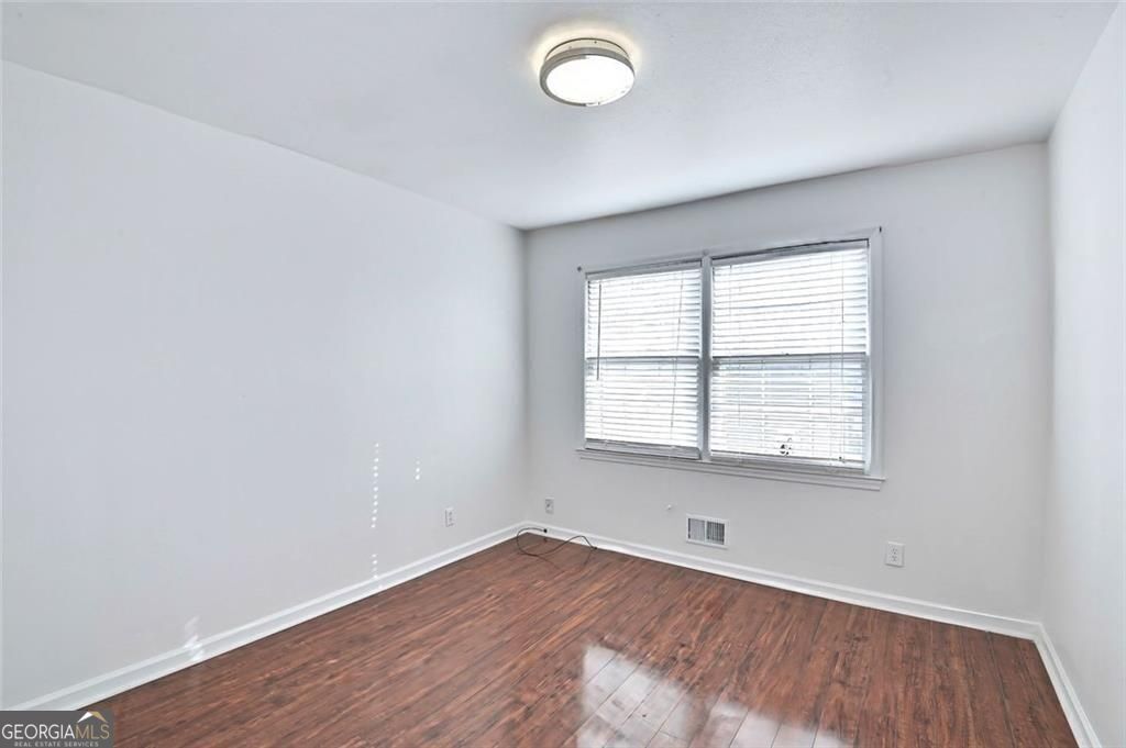 306 Skylark Road