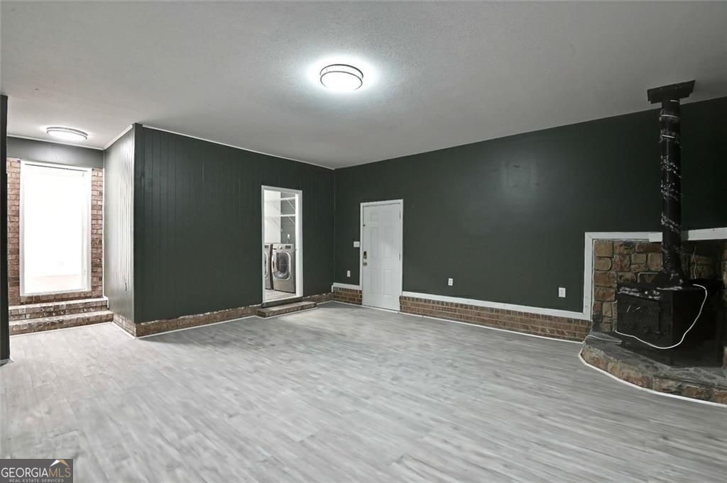 306 Skylark Road