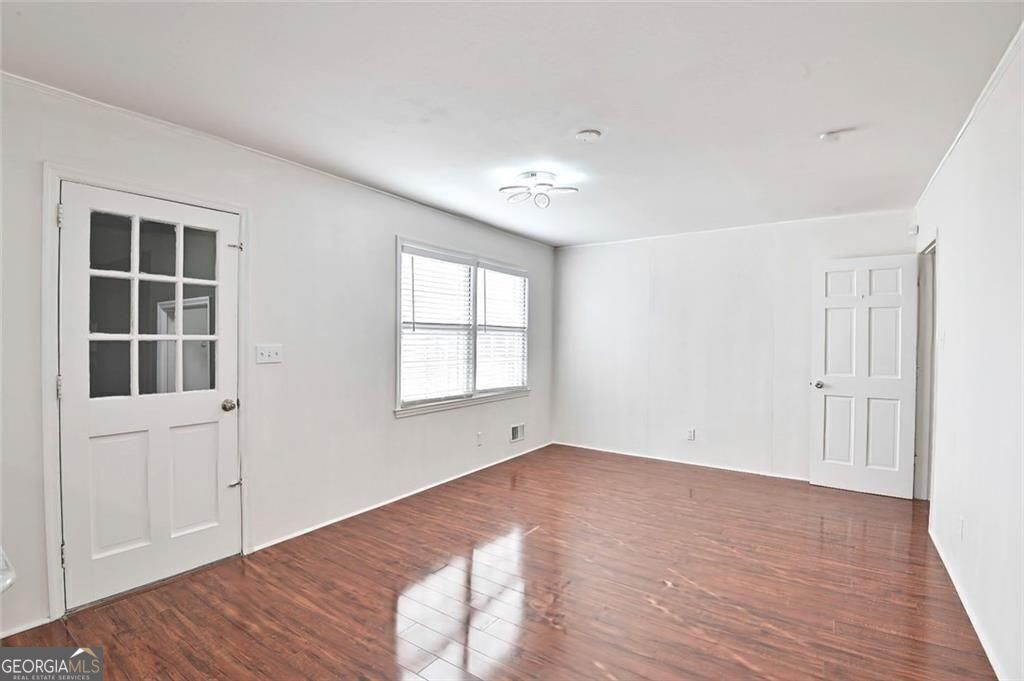 306 Skylark Road