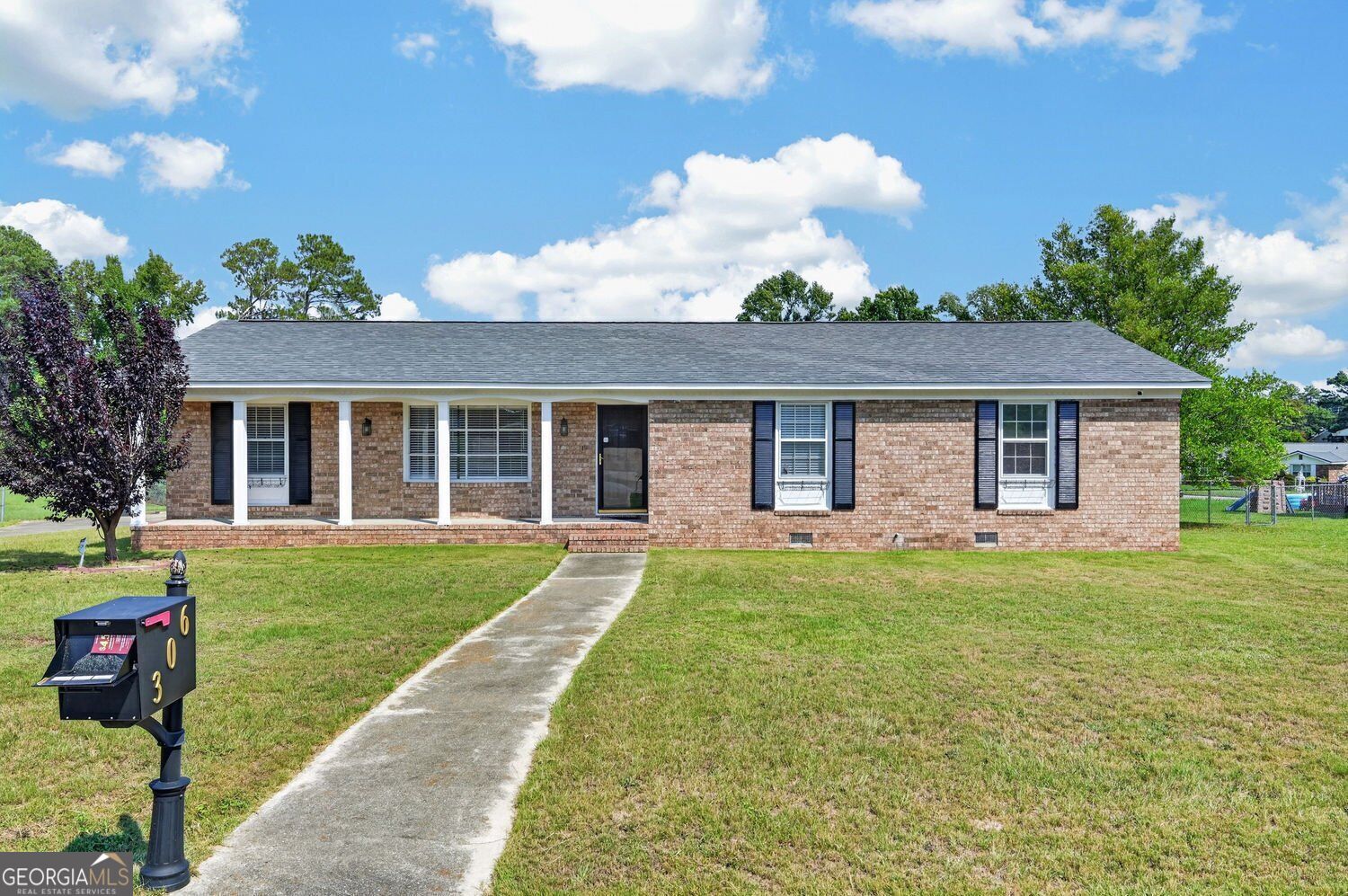 306 Skylark Road