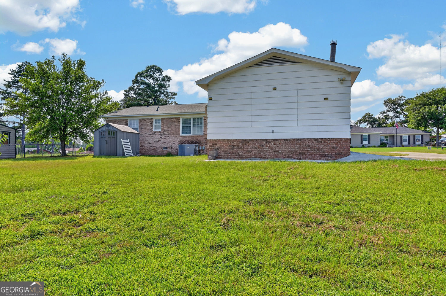 306 Skylark Road