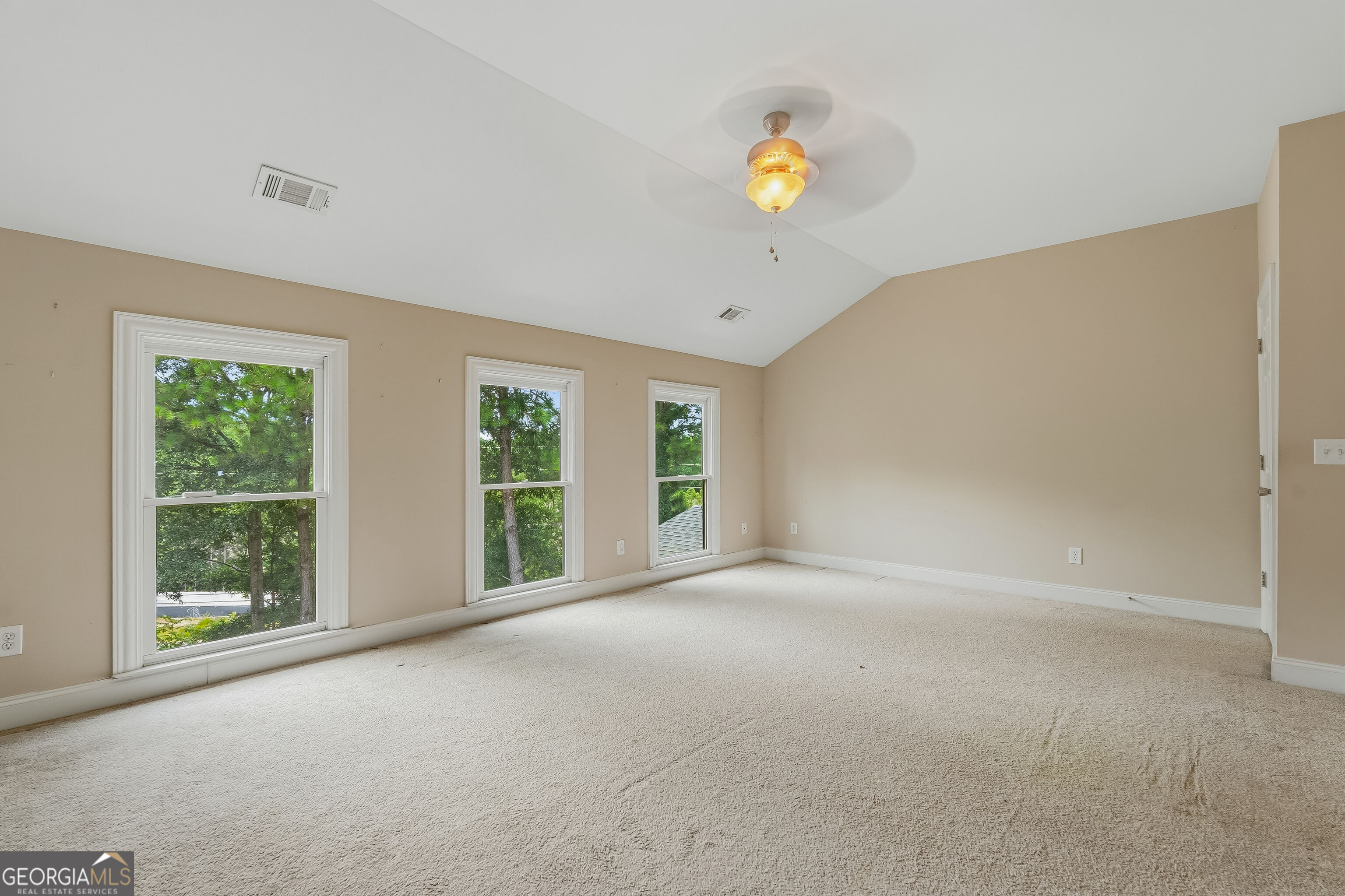 5605 Viewpoint Ct Court