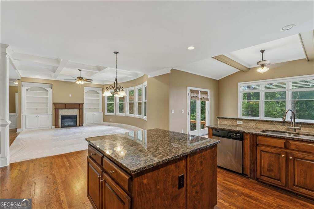 5605 Viewpoint Ct Court