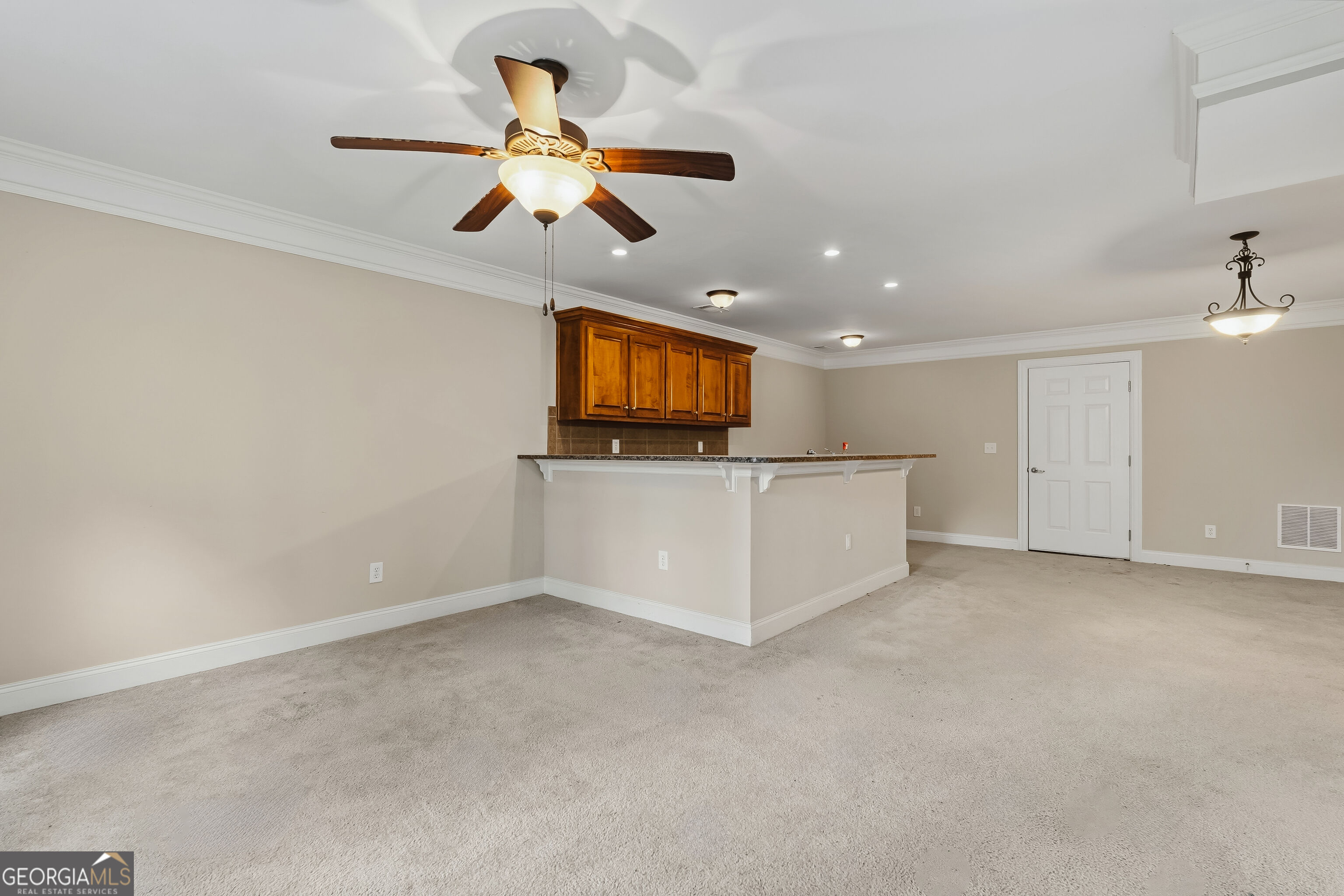 5605 Viewpoint Ct Court