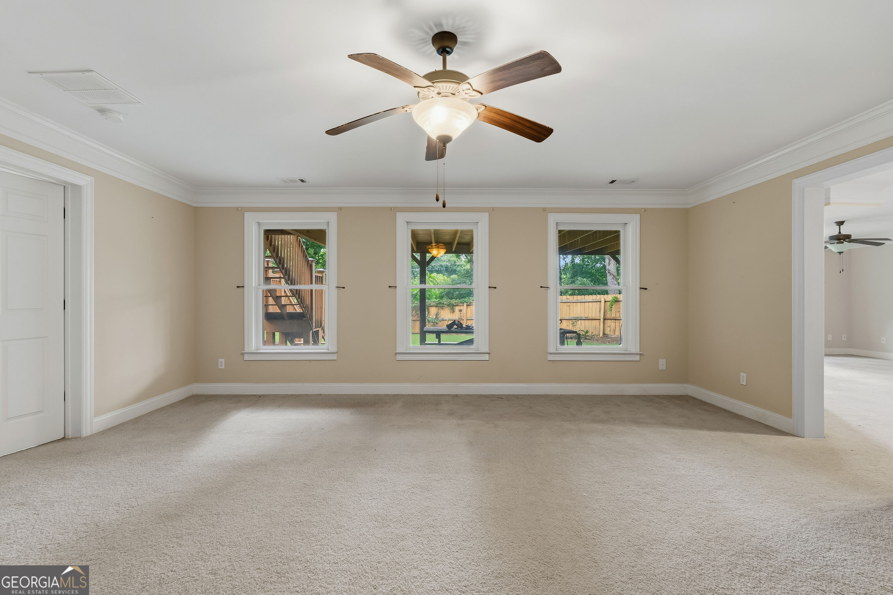 5605 Viewpoint Ct Court