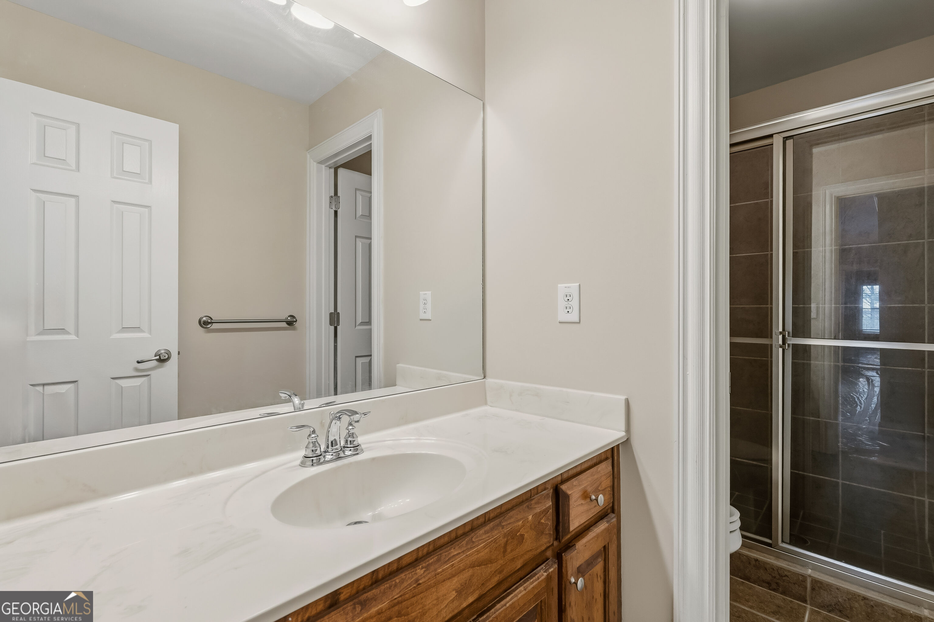5605 Viewpoint Ct Court