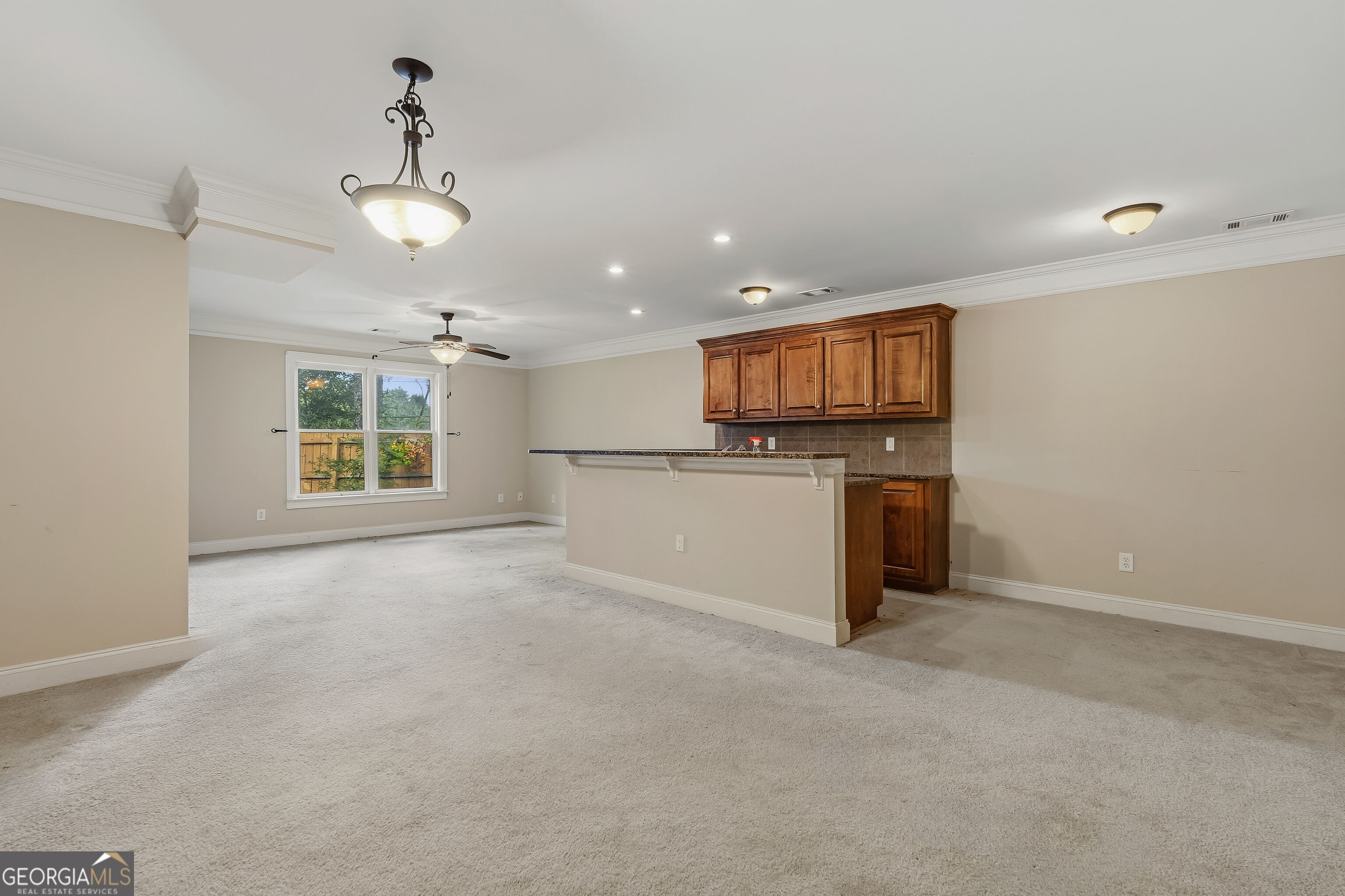 5605 Viewpoint Ct Court