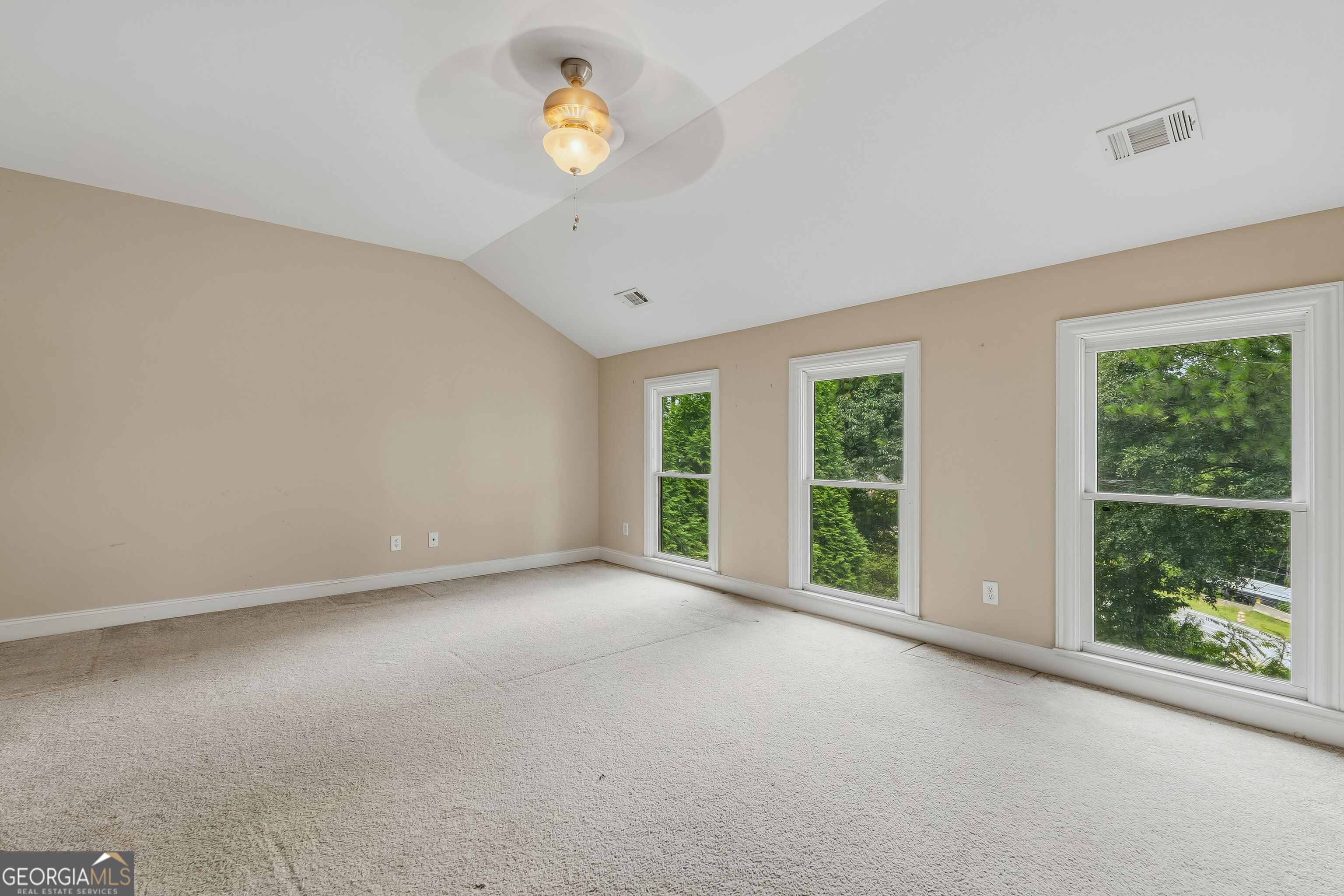 5605 Viewpoint Ct Court