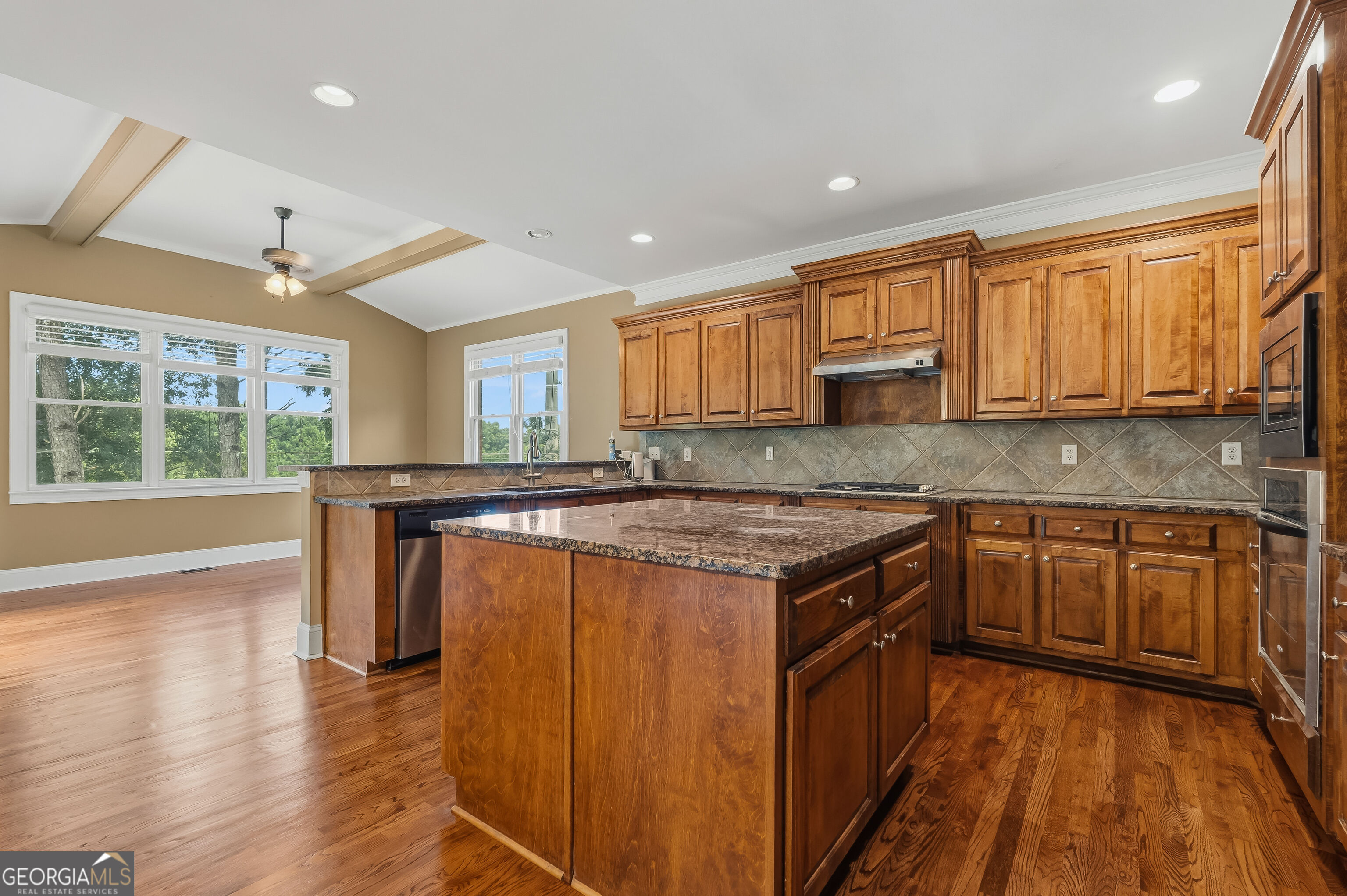 5605 Viewpoint Ct Court