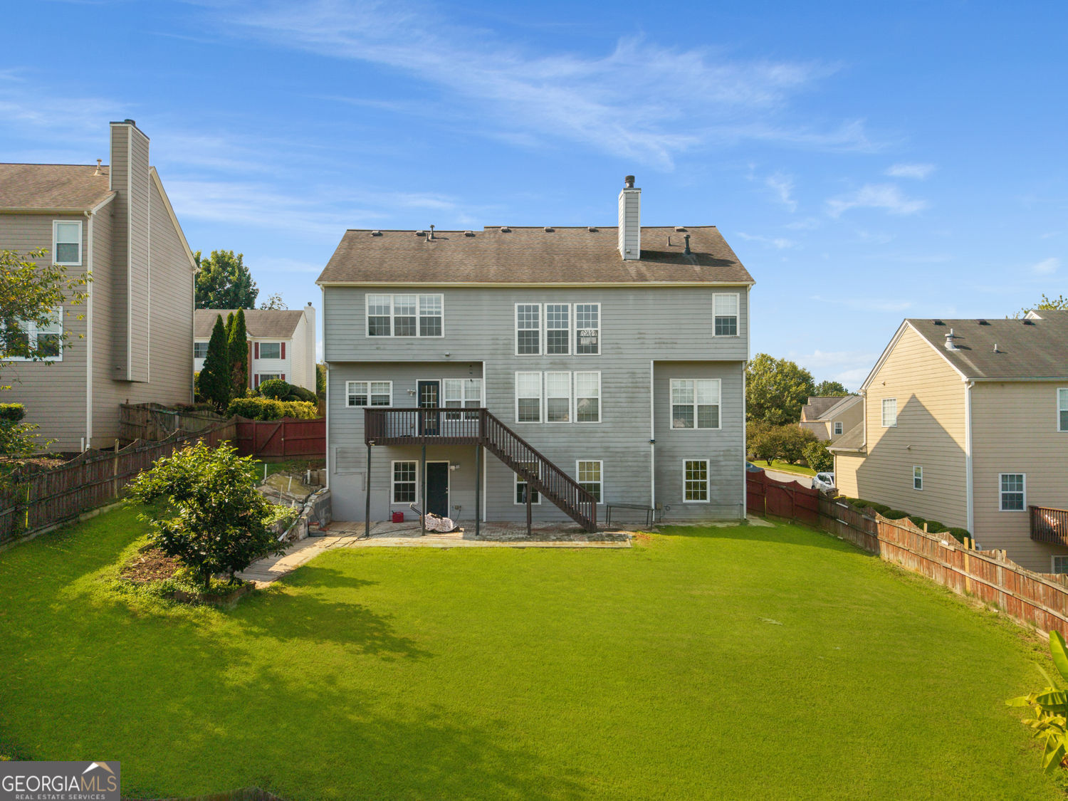 2628 Myrtlewood Lane NW
