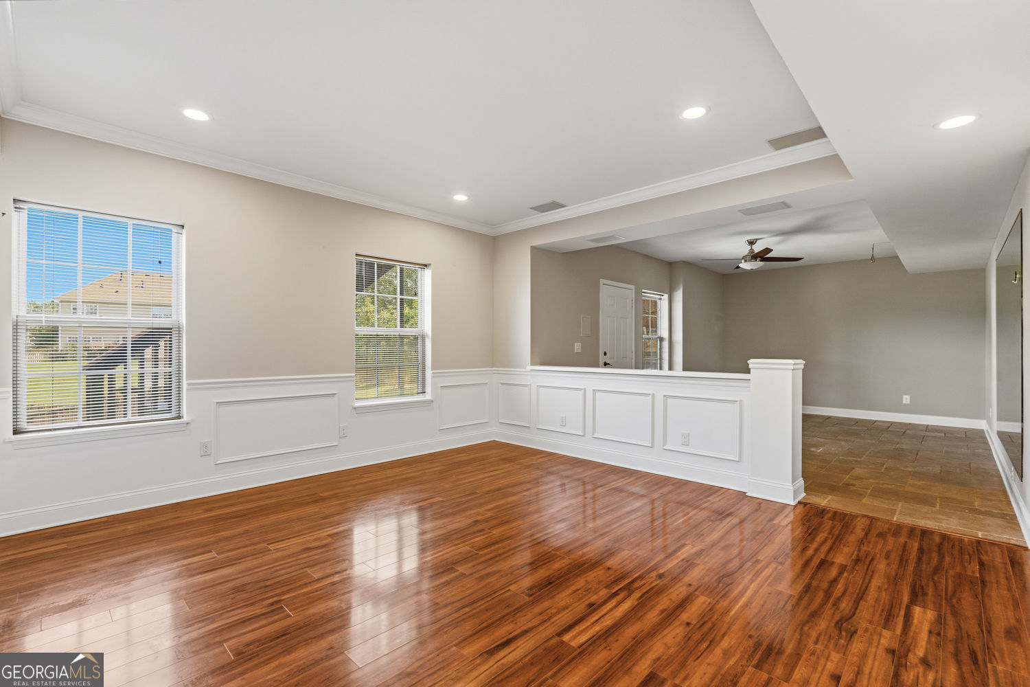 2628 Myrtlewood Lane NW
