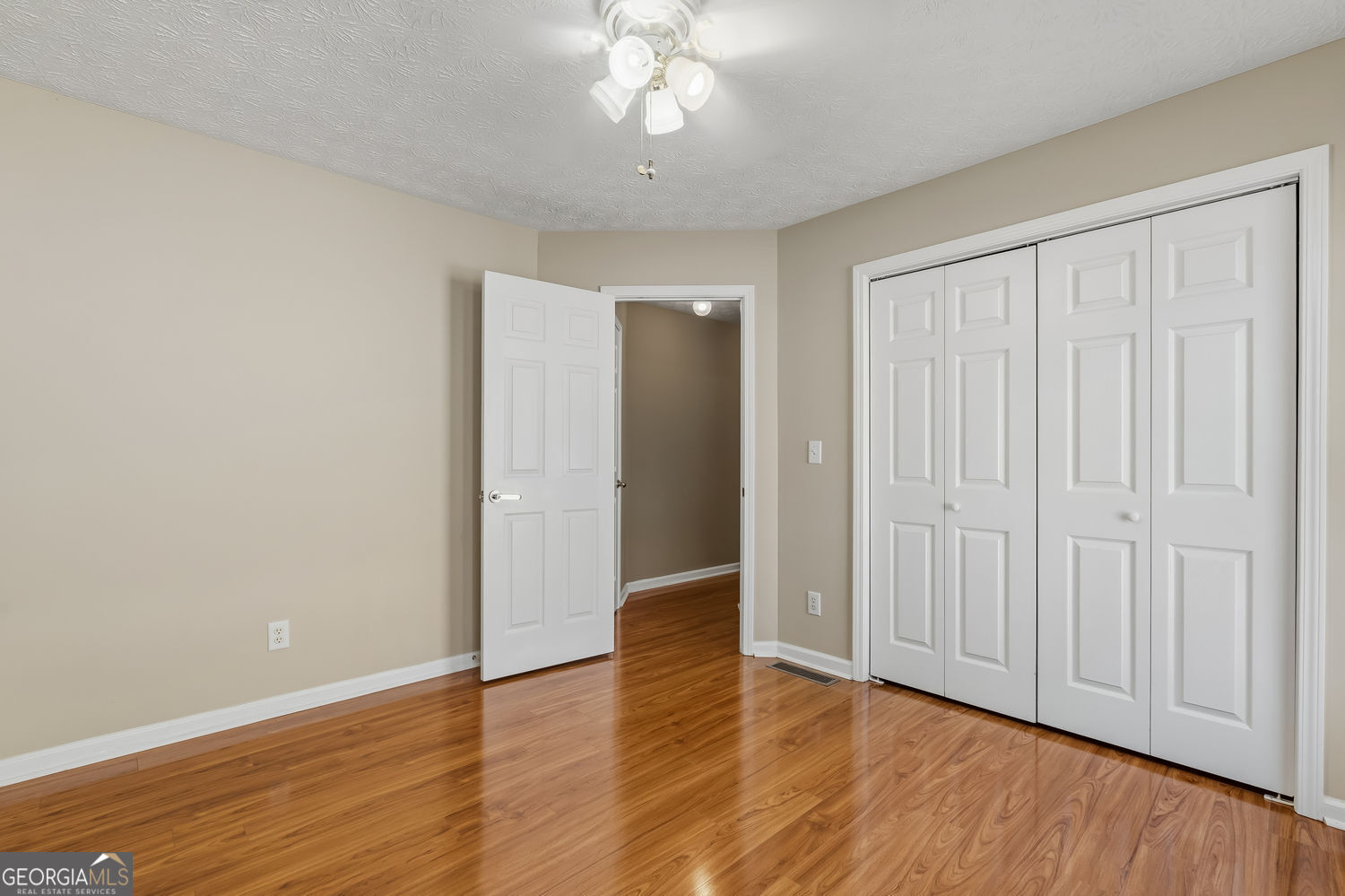 1424 Oak Bend Way