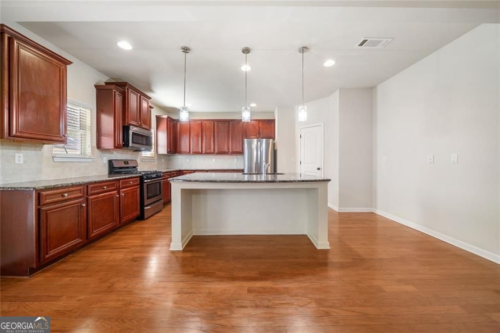 4173 Lilycrest Way