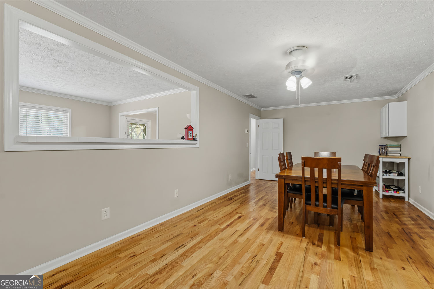 393 Greenleaf Court NW