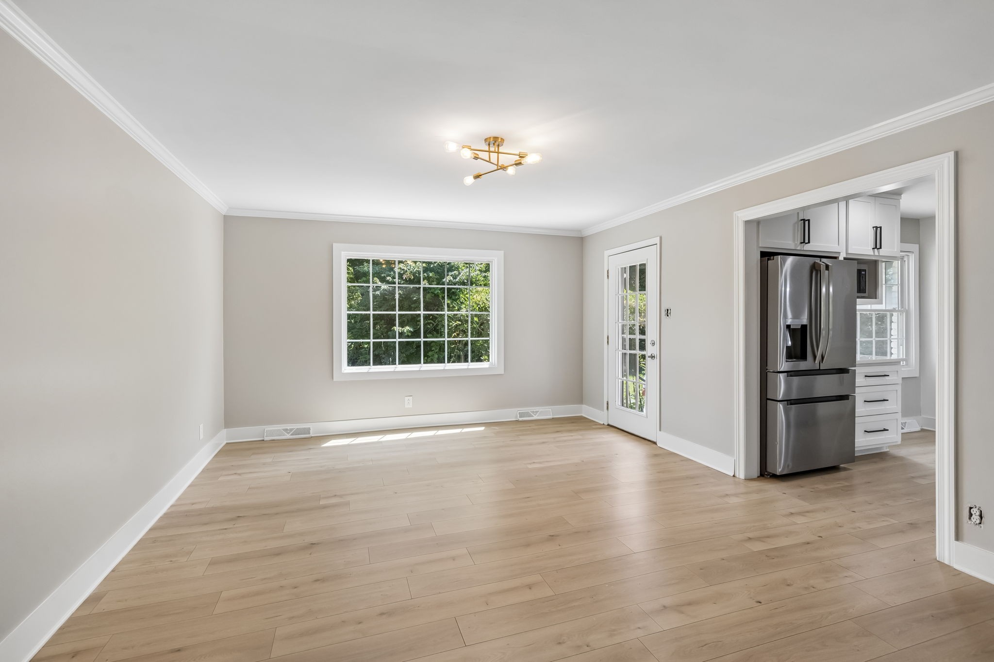 1401 Manor Rd