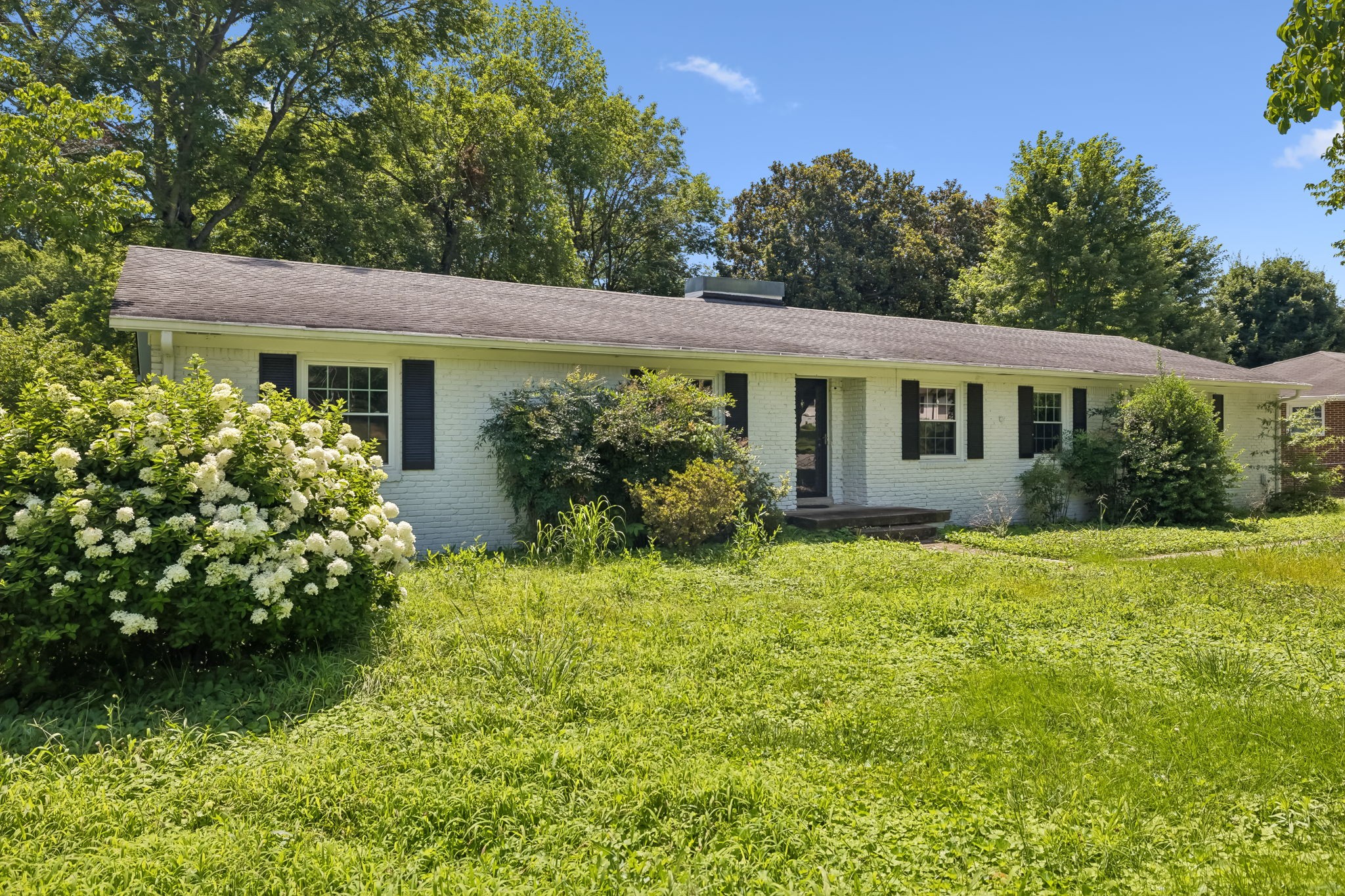 1401 Manor Rd