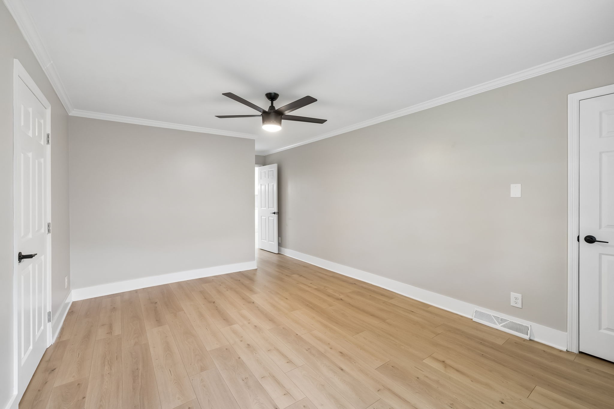 1401 Manor Rd