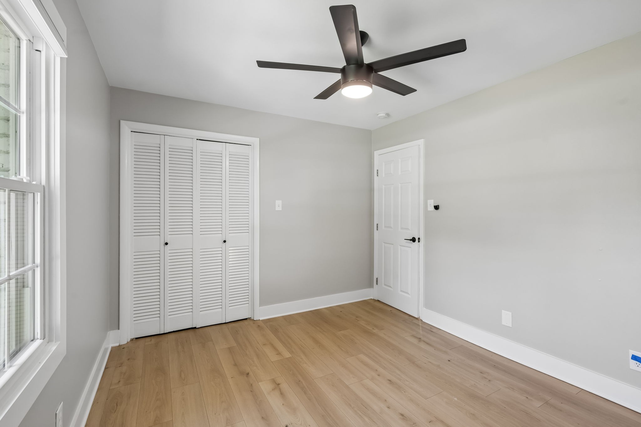 1401 Manor Rd