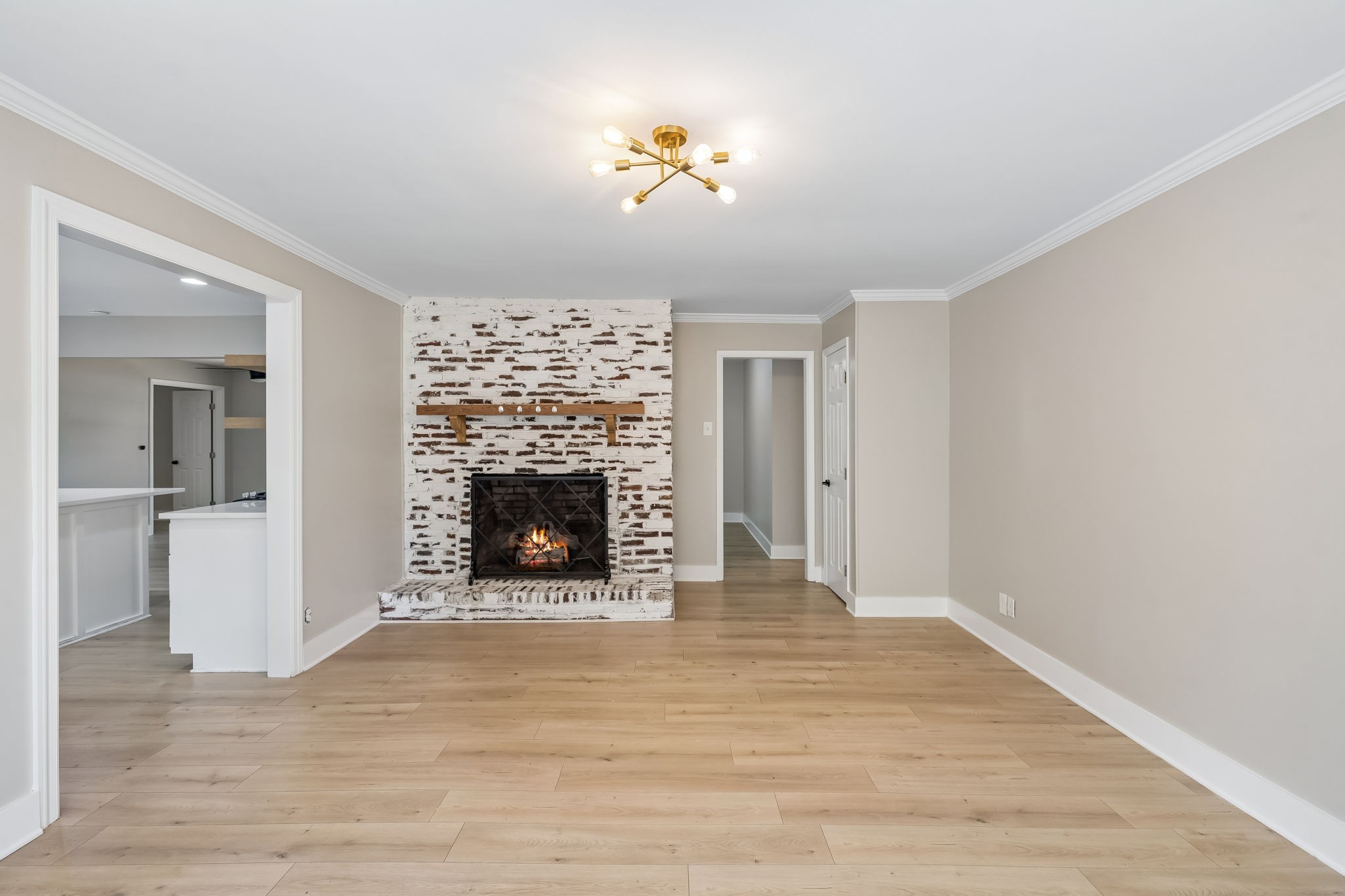 1401 Manor Rd
