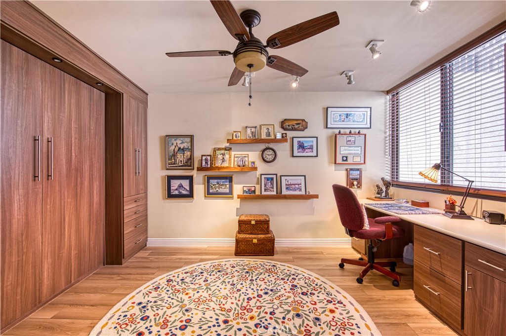 405 Avenida Granada