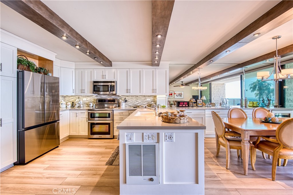 405 Avenida Granada