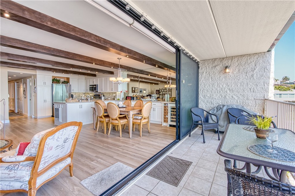 405 Avenida Granada